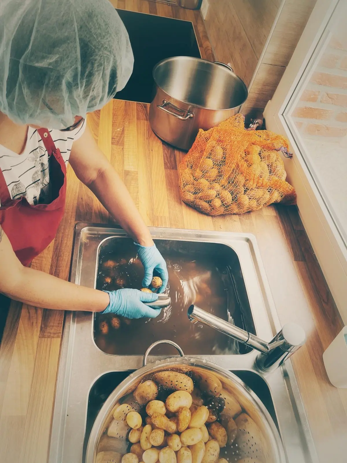 Küche des DRK Kindergartens Wassenberg mit frischer Bio-Küche und regionalen Zutaten